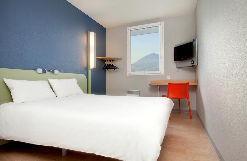 Ibis Budget Clermont Ferrand Nord リオン 部屋 写真
